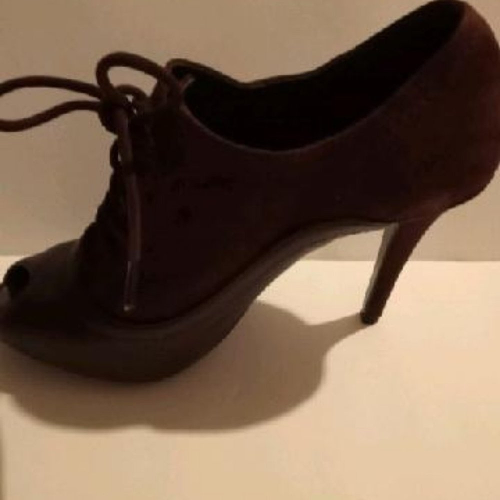 Shoes - Picture 3 of 5